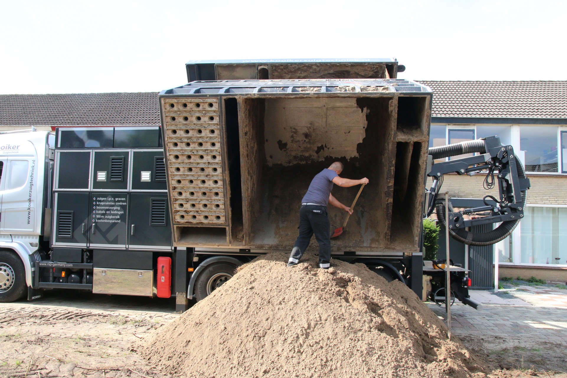 Storten en reinigen filters